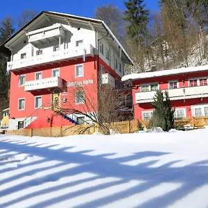 Gaestehaus Alpina Gæstehus